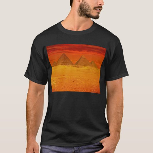 Die Pyramiden T-Shirt (Vorderseite)