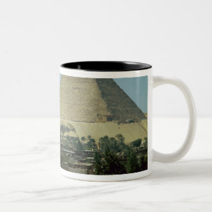 Die Pyramiden von Giseh, c.2589-30 BC, altes Zweifarbige Tasse