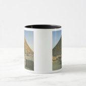 Die Pyramiden von Gizeh, die fast 5000 sind 2 Tasse (Zentrum)