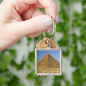 Die Pyramiden von Gizeh, die fast 5000 sind Schlüsselanhänger (Hand)