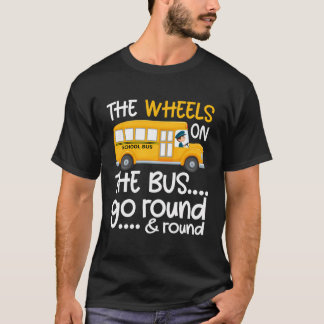 Die Räder an den Kleinkindern im Bus, die zurück z T-Shirt