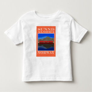 Die Red Boat Houses Sunndalsøra Norwegen Kleinkind T-shirt