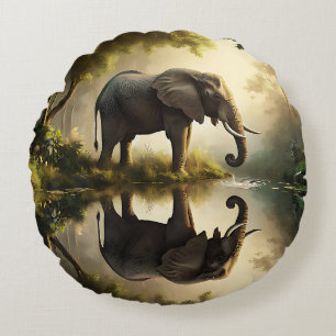 Die Reflektion eines Elefanten Rundes Kissen