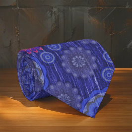 Die Regenfäden der Berry-Blütenstreuen strukturier Krawatte