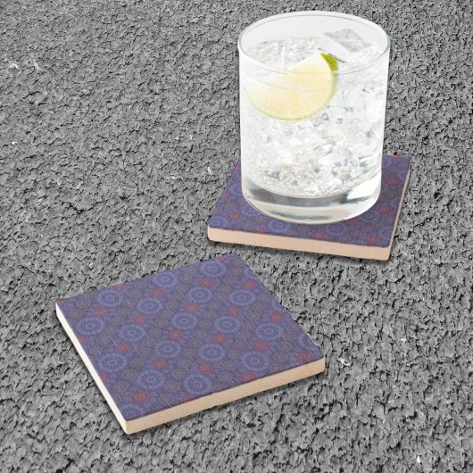 Die Regenfäden der Berry-Blütenstreuen strukturier Steinuntersetzer