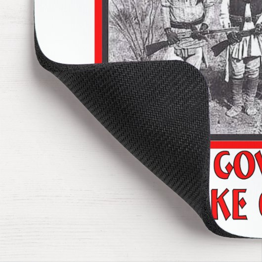 Die Regierung wird dafür Sorge tragen, dass Ihre W Mousepad (Ecke)