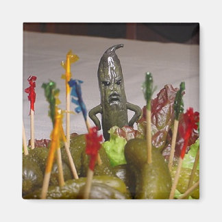 Die Revolte zum Relish Tray Magnet