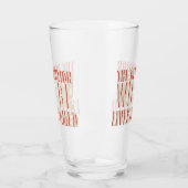 Die Revolution wird in einen neuen Rahmen gestellt Glas (Links)