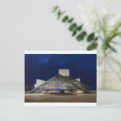 Die Rock and Roll Hall of Fame in Dusk Postkarte (Stehend Vorderseite)