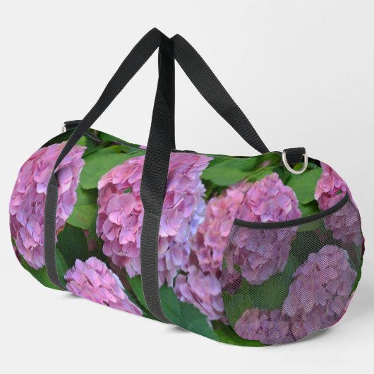 Die rosa Hortensia-Hydrangea-Blume Duffle Bag (Rechte Ecke)