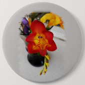 Die rote Freesie Button (Vorderseite)