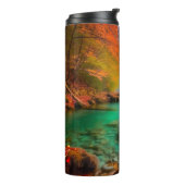 Die ruhige Landschaft der Herbstflüsse Thermosbecher (Nach links gedreht)