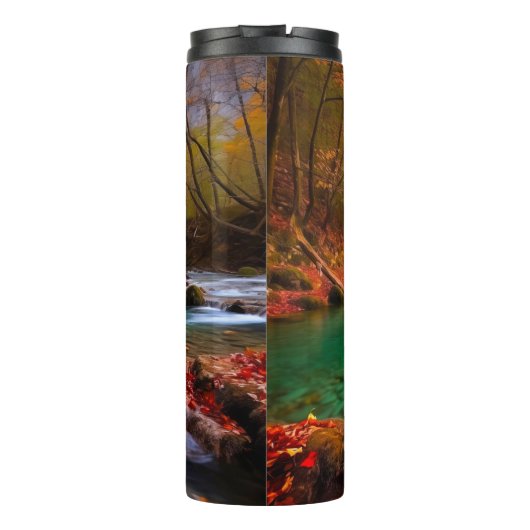 Die ruhige Landschaft der Herbstflüsse Thermosbecher (Rückseite)