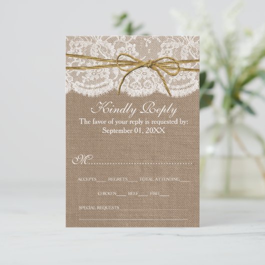 Die rustikale Twine Bow Wedding Collection RSVP Karte (Stehend Vorderseite)