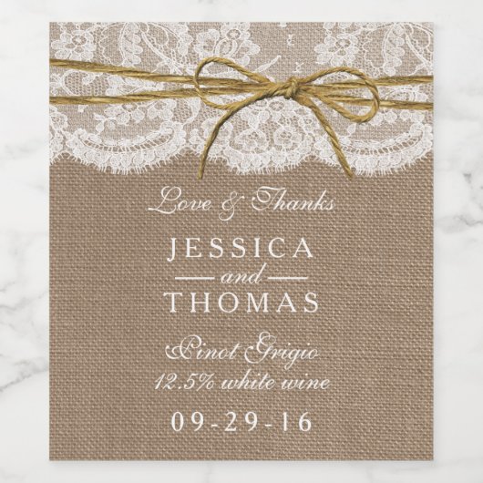 Die rustikale Twine Bow Wedding Collection Weinetikett (Einzelnes Label)