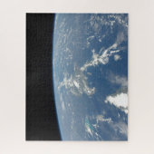 Die Sahara-Staubwolke fliegt nach Westen in den At Puzzle (Vertikal)