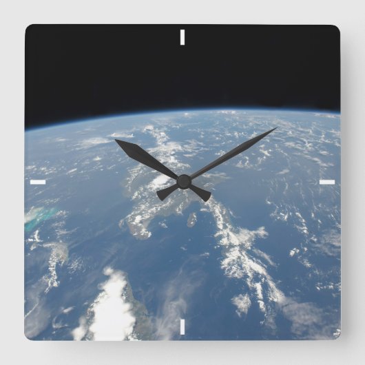 Die Sahara-Staubwolke fliegt nach Westen in den At Quadratische Wanduhr (Vorderseite)