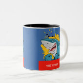 DIE SCHARFE ZWEIFARBIGE TASSE (VorderseiteRechts)