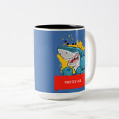 DIE SCHARFE ZWEIFARBIGE TASSE (VorderseiteRechts)