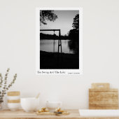 Die Schaukel und der See Poster (Küche)