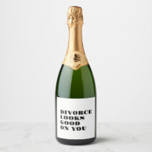 Die Scheidung sieht gut aus auf Ihren Weinetikette