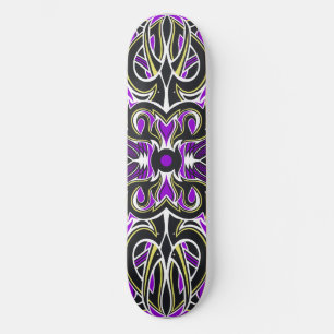 Die Schmutz-Kartenrückseite (lila) Skateboard