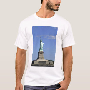 Die Schönheit der berühmten Freiheitsstatue auf T-Shirt
