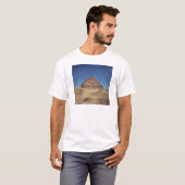 Die Schritt-Pyramide von König Djoser, c.2630-2611 T-Shirt (Vorne ganz)
