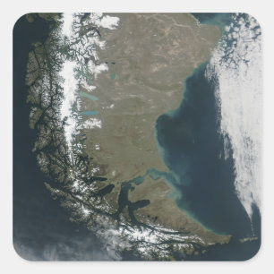 Die schroffen, schneebedeckten Anden Quadratischer Aufkleber