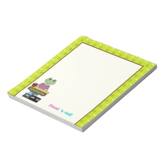 Die Schule ist cool! Frosch an ihrem Schreibtisch Notizblock (Rotiert)