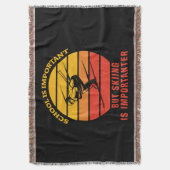 Die Schule ist wichtig, aber das Skifahren ist wic Decke (Vorderseite Vertikal)