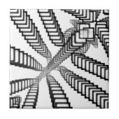 Die schwarz-weiße Treppe führt zu etwas Abstraktem Fliese (Vorderseite)