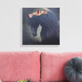 Die schwarze Friesian - Wrapped Canvas Leinwanddruck (Insitu (Wohnzimmer))