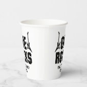 Die schwarzen und weißen Rocks des Jungen 1. Gebur Pappbecher (Rechts)