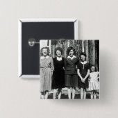 Die Schwestern Button (Vorne & Hinten)