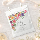 Die Segen-Tulpen der Natur und die Kinderdusche im Geschenktütchen (Ausgeschnitten)