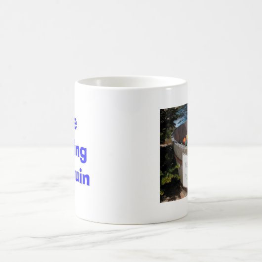 Die setzende Penguin-Kaffee-Tasse Kaffeetasse (Mittel)