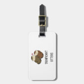 Die Shirts des BEDEUTENDEN OTTER-Paares, Zusätze Gepäckanhänger (Vorderseite vertikal)