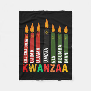 Die sieben Prinzipien von Kwanzaa Kinara Happy Kwa Fleecedecke