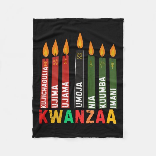 Die sieben Prinzipien von Kwanzaa Kinara Happy Kwa Fleecedecke (Vorderseite)