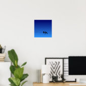 Die Silhouette der blühenden Schwarzvögel auf Wire Poster (Heimbüro)