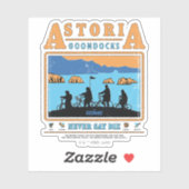 Die Silhouetten der Goonies über Astoria Goondocks Aufkleber (Blatt)