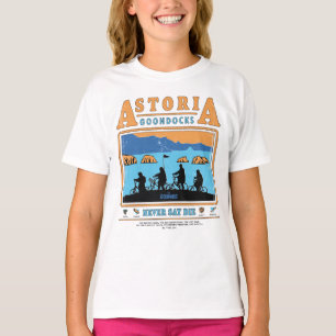 Die Silhouetten der Goonies über Astoria Goondocks T-Shirt