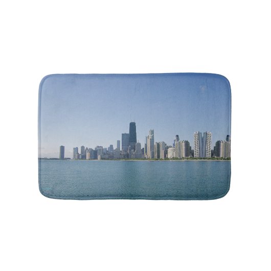 Die Skyline von Chicago mit dem Muster Mirrored Badematte (Vorderseite)