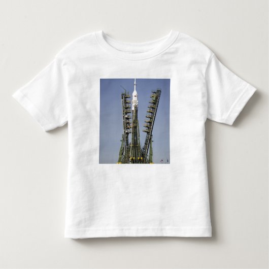 Die Sojus-Rakete wird in Position 4 errichtet Kleinkind T-shirt (Vorderseite)