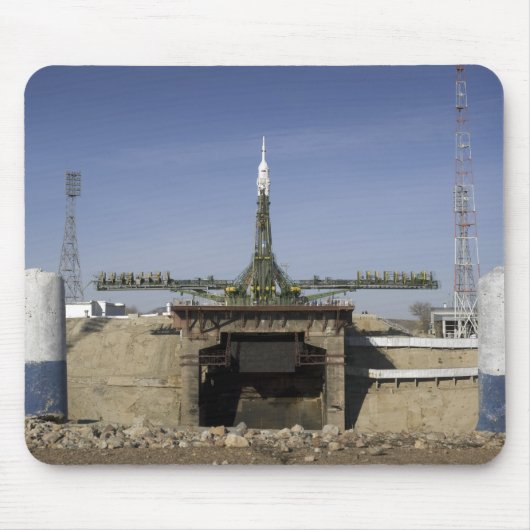 Die Sojus-Rakete wird in Position 6 errichtet Mousepad (Vorne)