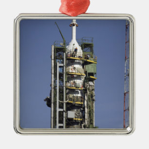 Die Sojus-Rakete wird in Position gebracht Silbernes Ornament