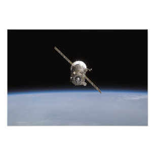 Die Sojus TMA-11 Raumsonde über dem Horizont der E Fotodruck