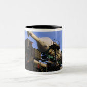 Die Sojus TMA-13 Raumsonde 3 Zweifarbige Tasse (Mittel)