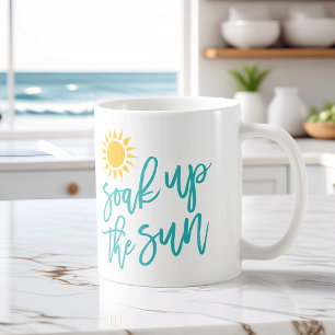 Die Sommertypografie der Sonne genießen Kaffeetasse
